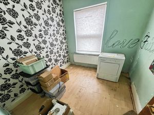 Bedroom- click for photo gallery